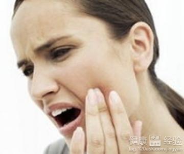 經常口腔潰瘍與休息不好的關系