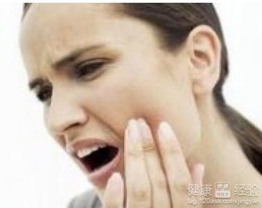 口腔潰瘍怎麼治療更快？