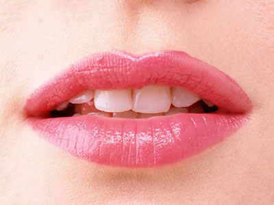口腔潰瘍和嘴上長泡預示著你的口腔有這麼多問題！