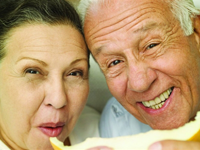 老年人經常患口腔潰瘍的原因？
