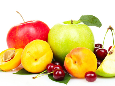 口腔潰瘍多發或是水果過敏所致