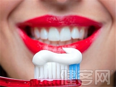 飯後刷牙 太干淨也會引發口腔潰瘍