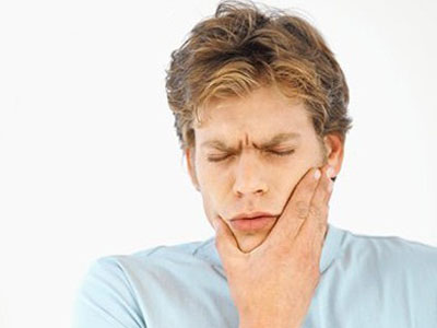　　牙痛可能是心髒病先兆 須知應急止痛法的知識
