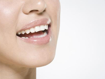 按摩8大穴位能快速止牙痛