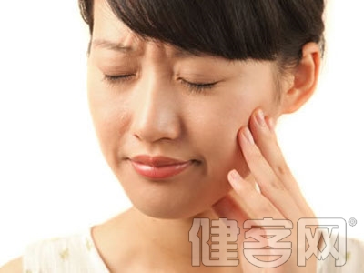 　　牙龈腫痛按摩治療方法
