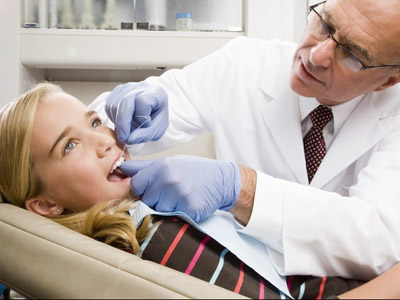發生齲齒可不可以只吃藥 不去看牙醫?
