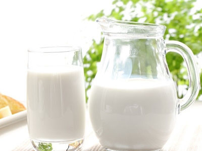多喝牛奶竟然可以有效防蛀牙