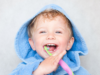 　齲齒會影響孩子的一生，寶寶正確刷牙方法
