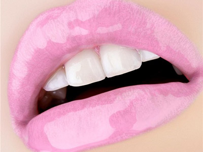 　干燥春季嘴唇干裂吃啥最有效？