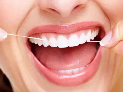 牙周病變易口臭 經常塞牙應及時診治