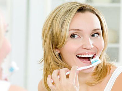 牙膏傷牙還是護牙？牙膏到底會不會磨損牙齒?