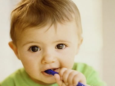 一個好麻麻必須知道：孩子幾歲適合看牙醫？