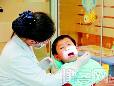 冬季兒童口角炎的飲食治療方法是什麼