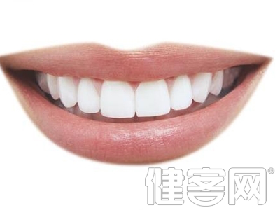 　　中國人的生活水平在過去30年不斷提高，但由於飲食習慣的改變，中國人的口腔健康持續下降。據第三次全國口腔健康流行病學調查顯示：高達97%的成人正在遭受口腔問題的困擾!在這其中，97%的成人患有牙結石，88%的成人患有齲齒，85%的成人有牙龈問題，再加上牙齒敏感、口氣問題、牙漬、牙菌斑，構成了中國人最常面臨的7大口腔問題。