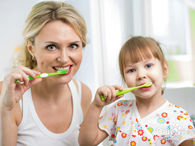 刷牙不是為了白：教你最標准刷牙姿勢