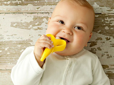小寶寶也要注意口腔衛生 也要洗牙龈