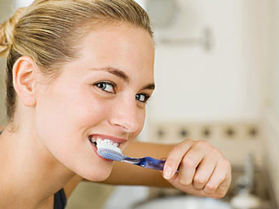 天天刷牙還要清潔牙齒 刷牙不當或引起7種疾病