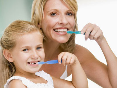 寶寶刷牙的正確方法 牙膏的幾大疑問