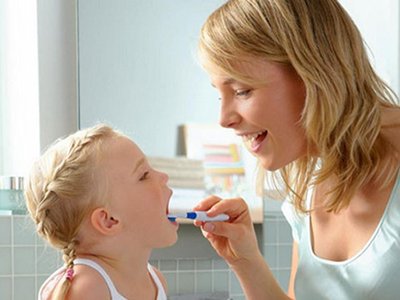 　　如何清潔嬰幼兒口腔衛生