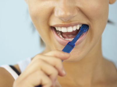 刷牙為何也能清潔血管？