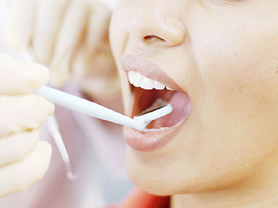 洗牙會使牙齒變松？