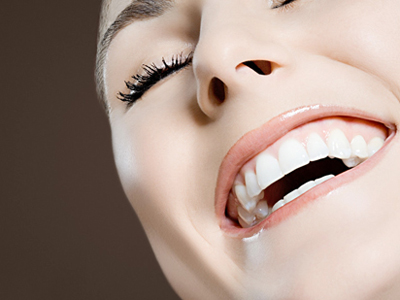 定期洗牙可防治牙周疾病