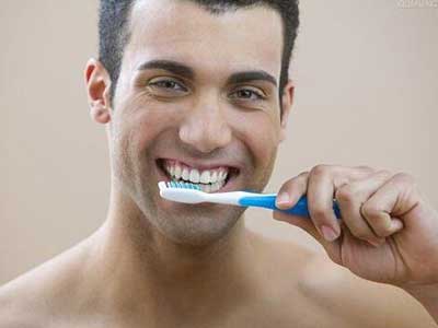 你會刷牙嗎？刷牙時別踏進3個誤區