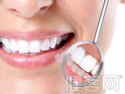 牙龈出血可能是身體某些疾病的“信號” 