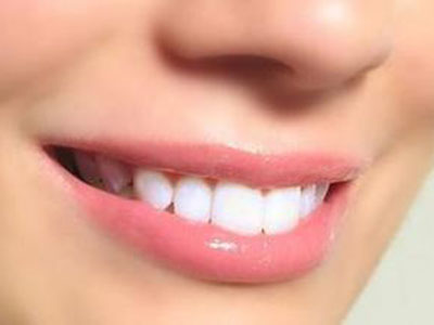 女人可以用什麼方法來美白牙齒