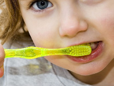 刷牙好習慣幫你美白牙齒