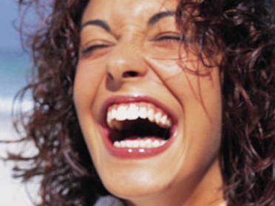 目前牙醫師能做的牙齒美白有哪幾項？