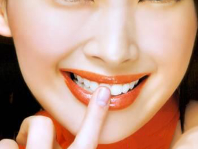 　洗牙——預防牙齒敏感的情況發生