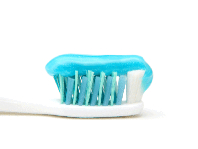 預防口臭 刷牙是首選方法