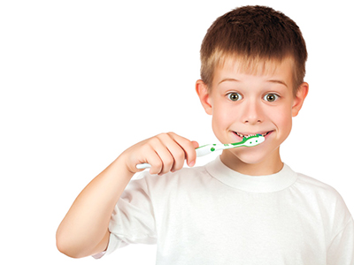 預防牙龈炎先練習豎刷牙法