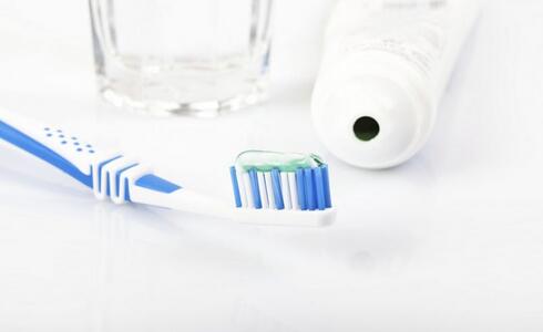 如何預防蛀牙 預防蛀牙的方法 哪些食物預防蛀牙
