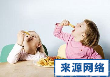 孩子 齲齒 吃糖 刷牙 食物 吃糖 巧克力 甜食 蛋糕 嬰兒