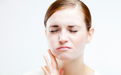 牙周炎的病因 牙周炎的原因 牙周炎的治療方法