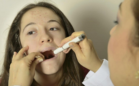 牙周炎是否會傳染 牙周炎如何治療 牙周炎會不會傳染