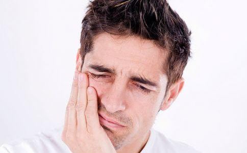 牙周炎有什麼症狀 牙周炎如何預防 牙周炎如何護理